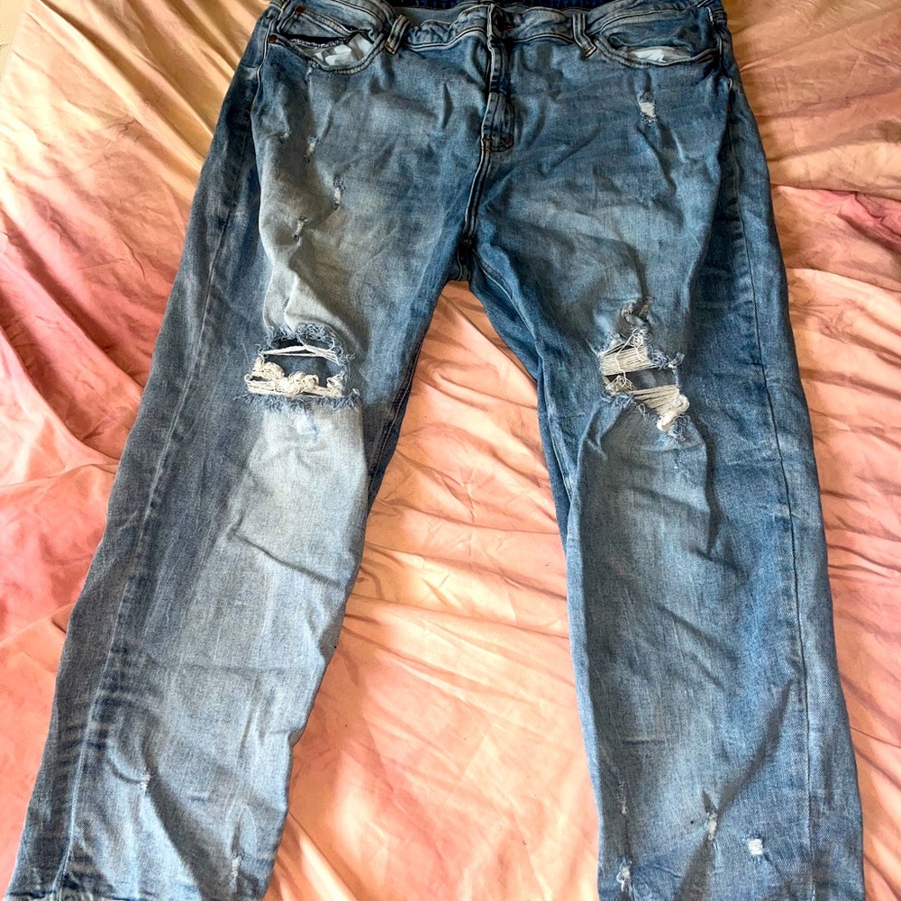 Fashion nova / because I said so / boyfriend jeans /22